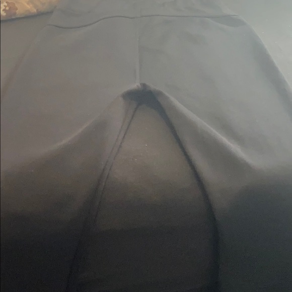 Women’s outfit - Picture 6 of 6